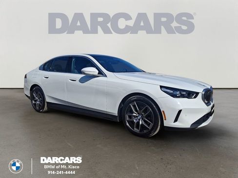 Certified 2026 BMW i5 eDrive40 w/ Executive Package AWD/4WD image 1