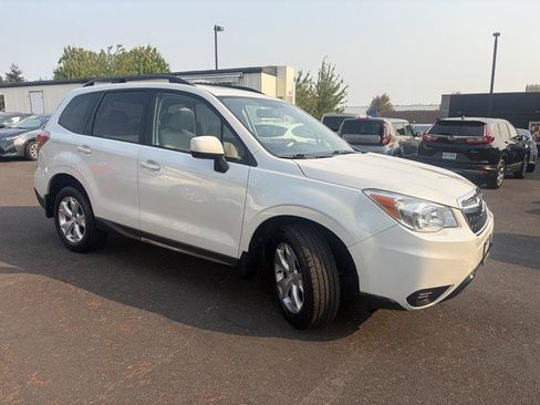 Used 2014 Subaru Forester 2.5i Premium w/ All-Weather Package AWD/4WD image 3