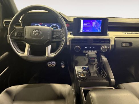 Used 2024 Toyota Tacoma TRD Sport image 11