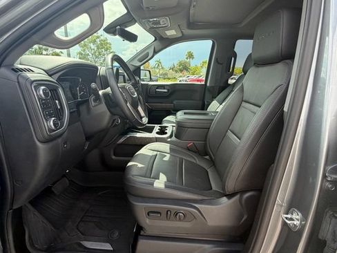 Used 2021 GMC Sierra 1500 Denali w/ Denali Ultimate Package AWD/4WD image 2