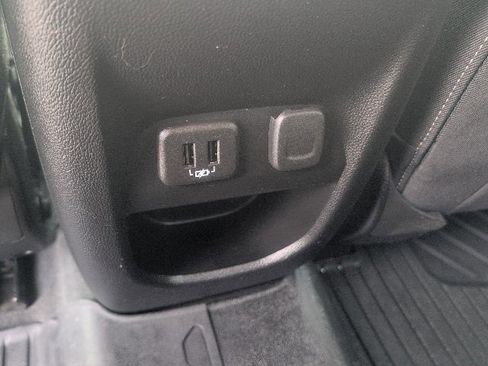 Used 2022 GMC Canyon Elevation image 35