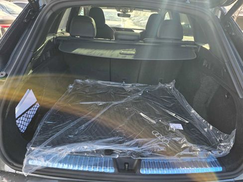 New 2025 Audi SQ5 Premium Plus image 17