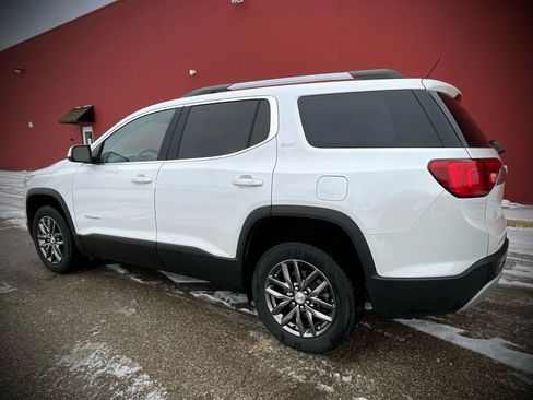 Used 2018 GMC Acadia SLT image 3