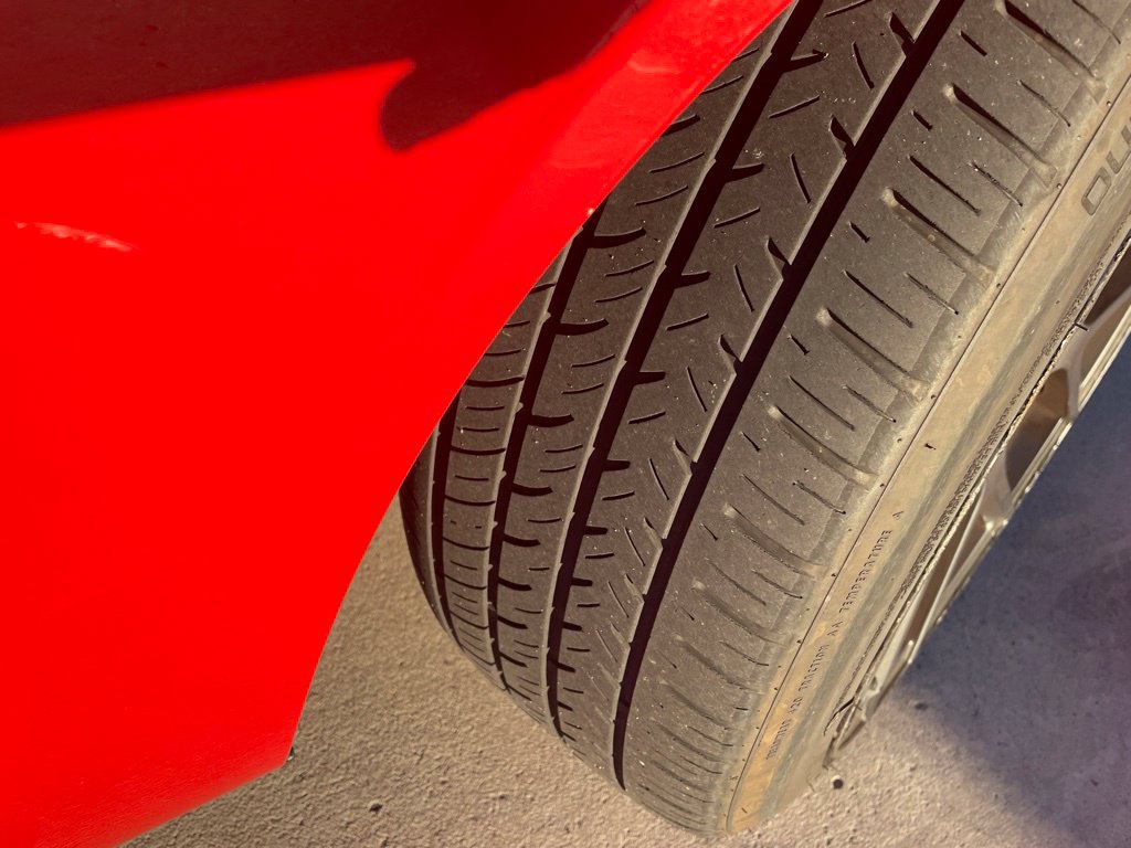 Used 2018 Dodge Challenger R/T RWD image 10