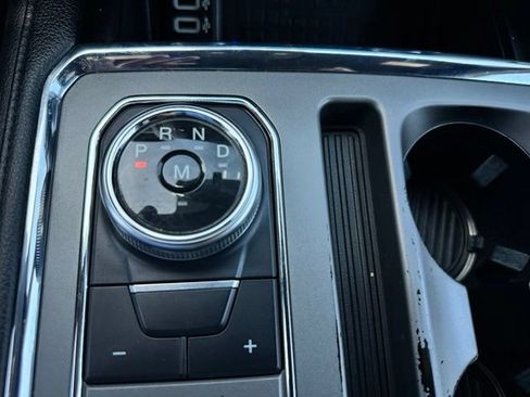 Certified 2019 Ford Expedition XLT w/ Equipment Group 202A AWD/4WD image 19