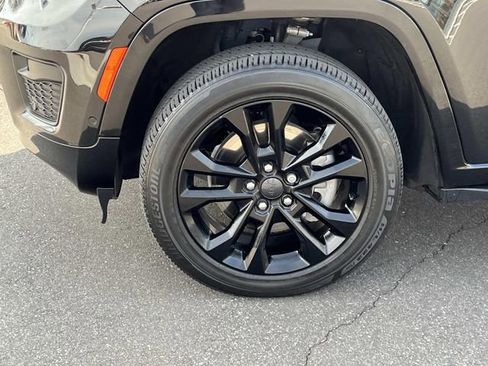 Used 2021 Jeep Grand Cherokee L Overland w/ Advanced Protech Group III image 8