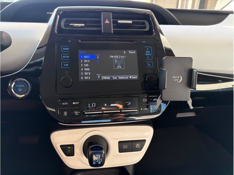 Used 2016 Toyota Prius Two FWD image 16