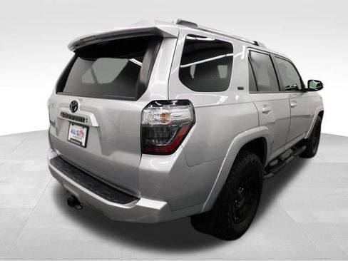 Used 2021 Toyota 4Runner SR5 Premium image 16