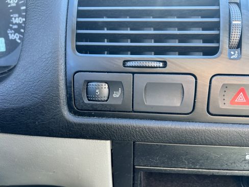 Used 2001 Volkswagen Jetta GLS image 19