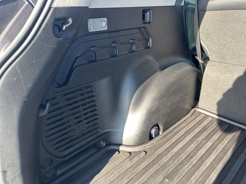 Used 2018 Toyota RAV4 Limited image 22