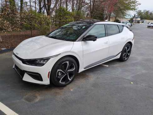 Used 2023 Kia EV6 GT-Line w/ GT-Line Suede Seat Package image 3