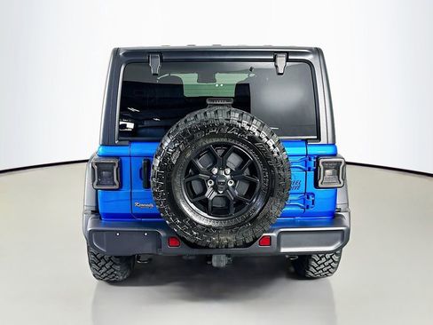 Used 2025 Jeep Wrangler Unlimited Sport AWD/4WD image 6
