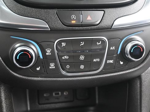 Used 2024 Chevrolet Equinox LT AWD/4WD image 30