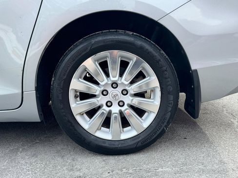 Used 2015 Toyota Sienna XLE image 22