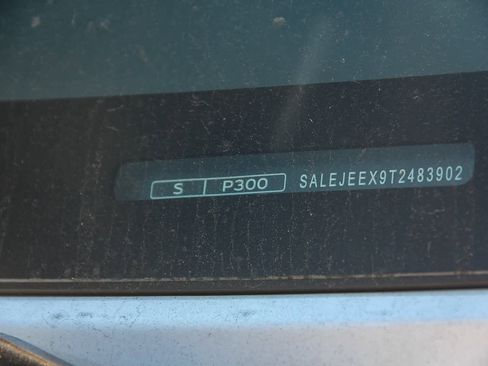 New 2026 Land Rover Defender 110 S image 28