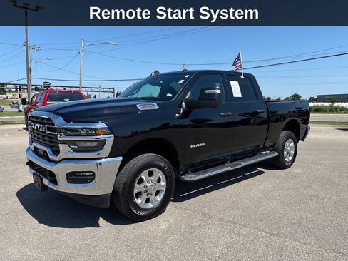 Used 2026 RAM 2500 Big Horn AWD/4WD image 2