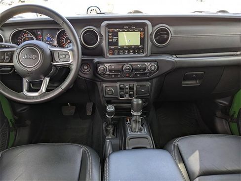 Used 2019 Jeep Wrangler Unlimited Sahara image 17