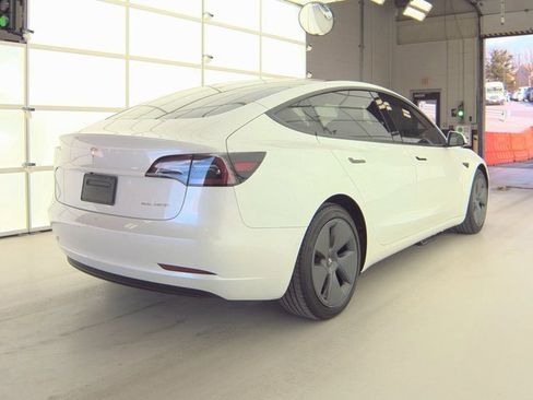 Used 2022 Tesla Model 3 Long Range image 14