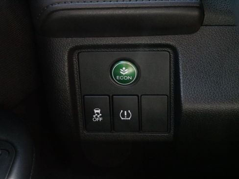 Used 2018 Honda HR-V EX image 27