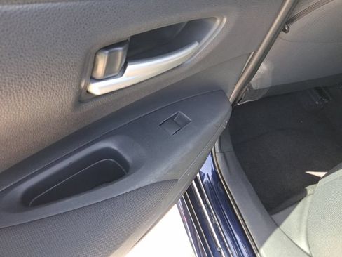 Used 2020 Toyota Corolla LE FWD image 11