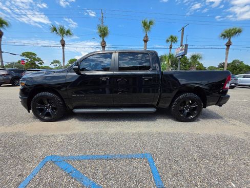 Used 2022 RAM 1500 Big Horn AWD/4WD image 2