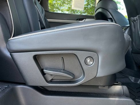 Used 2024 Hyundai Palisade SEL FWD image 34