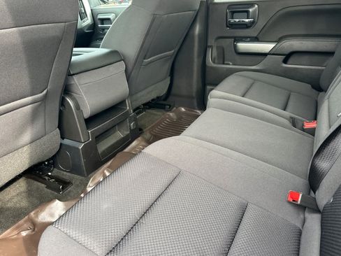 Used 2018 Chevrolet Silverado 1500 LT w/ All Star Edition image 4