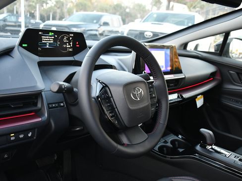 New 2026 Toyota Prius Plug-In Hybrid image 4