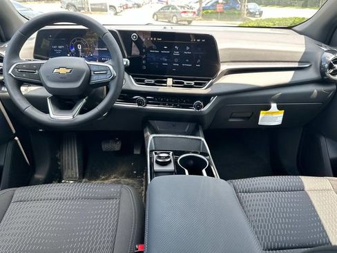 New 2026 Chevrolet Equinox LT image 11