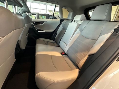 New 2025 Toyota RAV4 Limited image 28