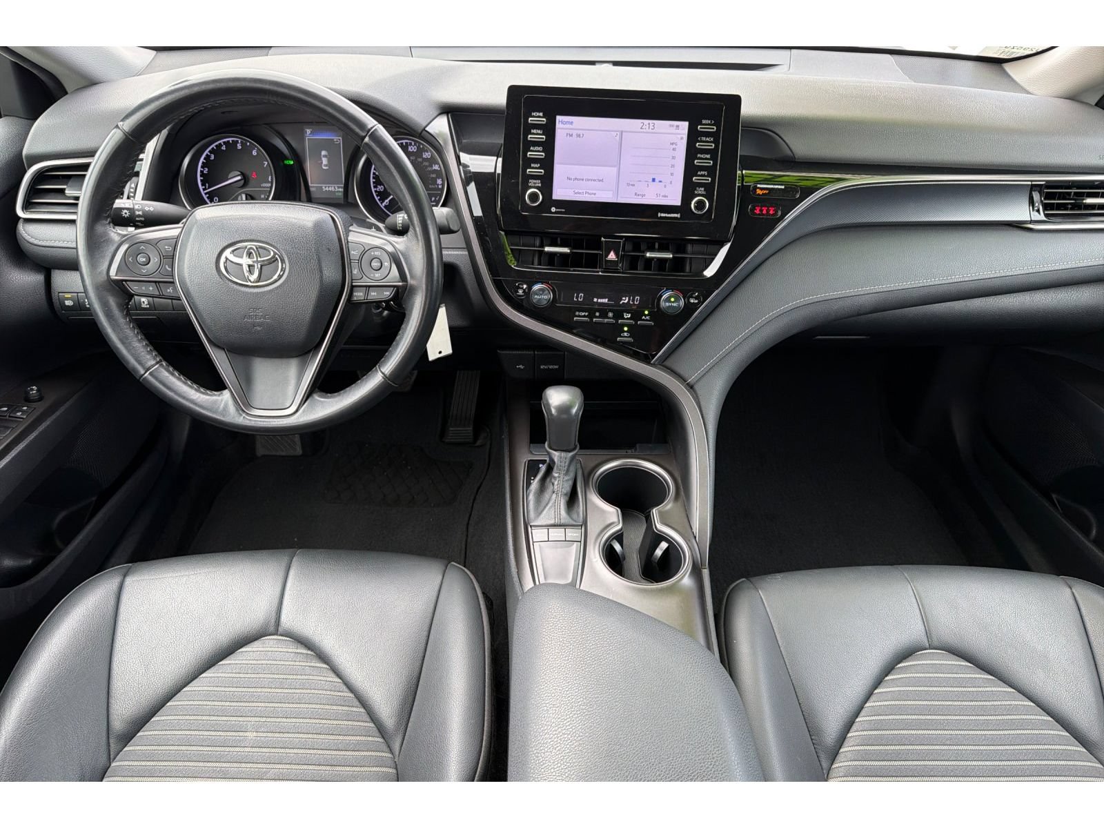 Certified 2024 Toyota Camry SE FWD image 15