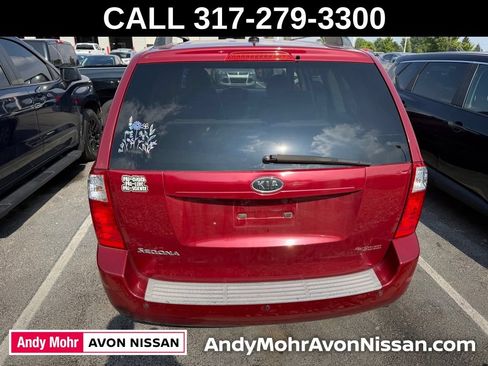 Used 2010 Kia Sedona LX FWD image 4