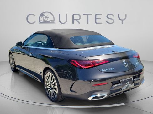 Certified 2026 Mercedes-Benz CLE 300 4MATIC Cabriolet image 3
