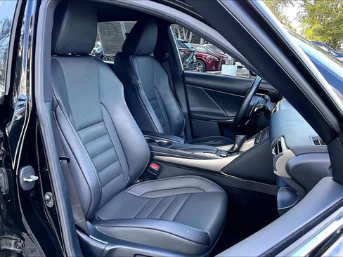 Used 2020 Lexus IS 300 F Sport image 9