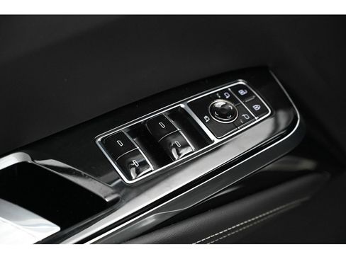 Used 2025 Cadillac Escalade Sport Platinum image 36