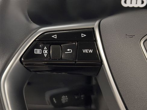 Used 2022 Audi e-tron Premium w/ Convenience Plus Package image 21