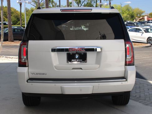 Used 2016 GMC Yukon Denali image 10