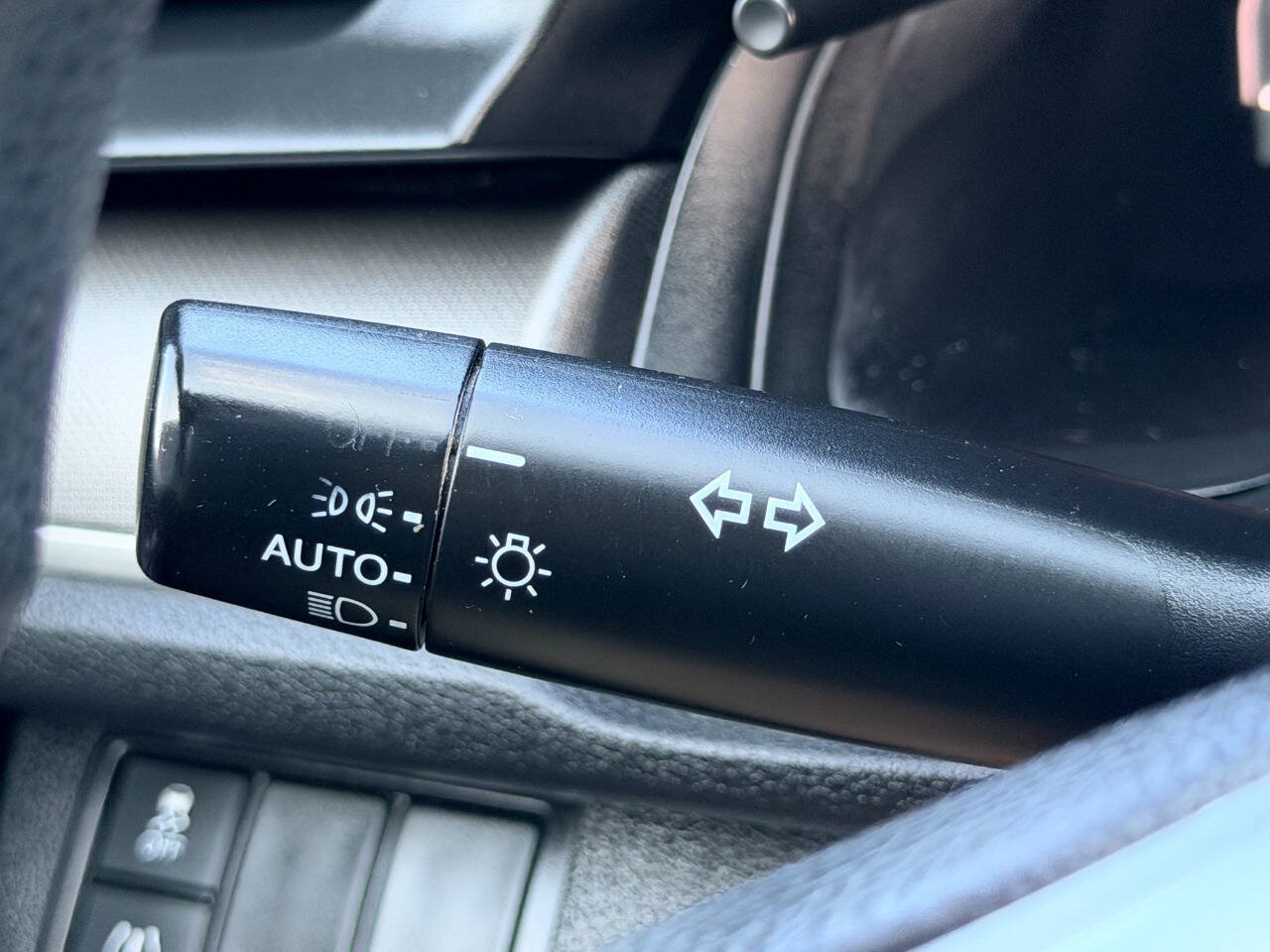 Used 2018 Honda Civic LX image 31