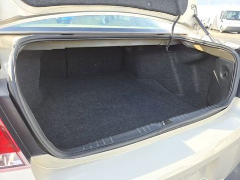 Used 2009 Chevrolet Impala LT w/ Luxury Edition Package image 20