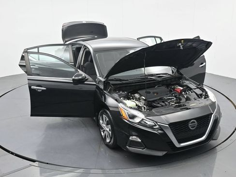 Used 2019 Nissan Altima 2.5 S FWD image 37