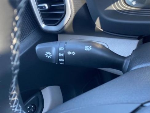 New 2026 Hyundai Venue SEL image 18