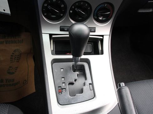 Used 2011 MAZDA MAZDA3 i Touring FWD image 8