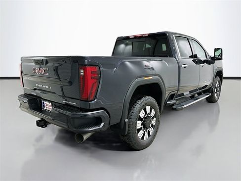New 2026 GMC Sierra 2500 Denali w/ Denali Reserve Package image 7