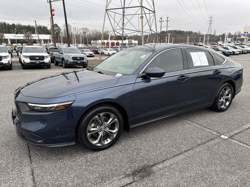 Used 2024 Honda Accord EX image 5