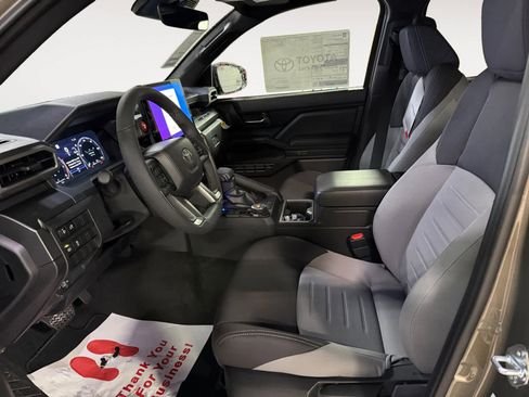 New 2026 Toyota Tacoma TRD Off-Road AWD/4WD image 11