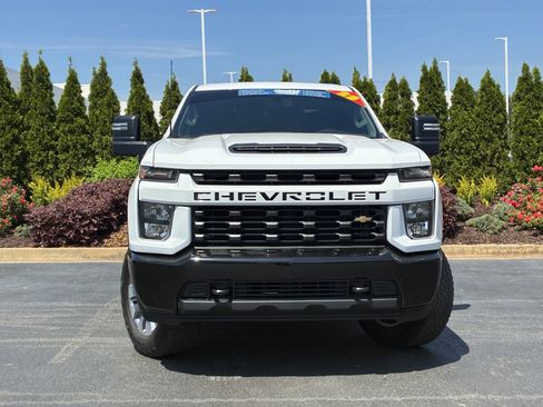 Used 2023 Chevrolet Silverado 2500 Custom AWD/4WD image 5