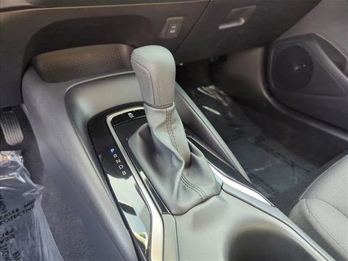 Certified 2025 Toyota Corolla LE image 15