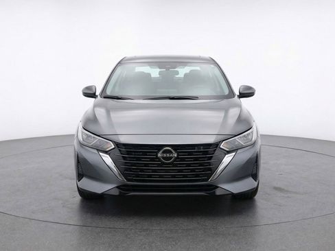 Used 2025 Nissan Sentra SV image 2