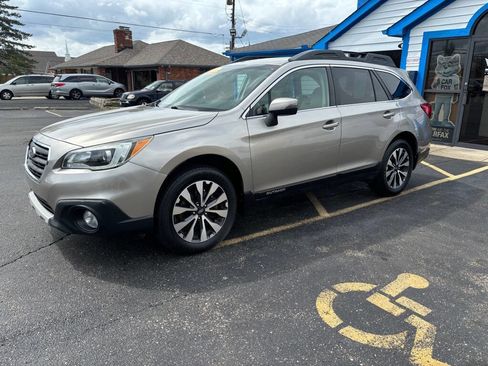 Used 2015 Subaru Outback 2.5i Limited image 1