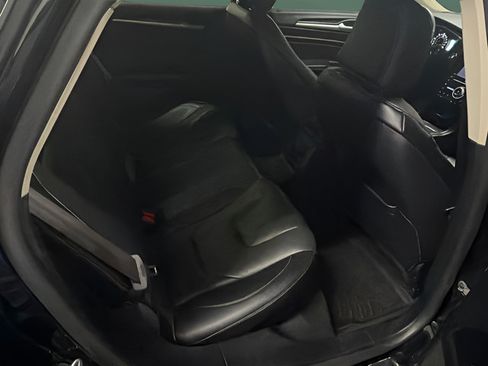 Used 2020 Ford Fusion Titanium FWD image 14